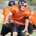 Gravette’s Peyton Rose runs the ball during practice Thursday.
