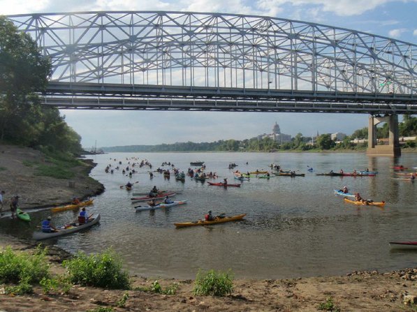 
                           Paddlers on the Great River Rumble start their 146-mile trip down the Missouri River at Jefferson City, Mo., on July 29. They took out a the confluence of the Missouri and Mississippi rivers on Aug. 4.
