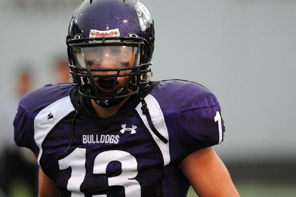 STAFF PHOTO J.T. WAMPLER
Fayetteville linebacker Brooks Ellis.