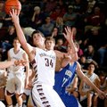 Arkansas Democrat-Gazette/JASON IVESTER --01/20/12 -- Siloam Springs junior Payton Henson stretches ...