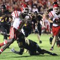 Farmington is one of three teams battling for two playoff spots in Class 4A-1 on Friday. 