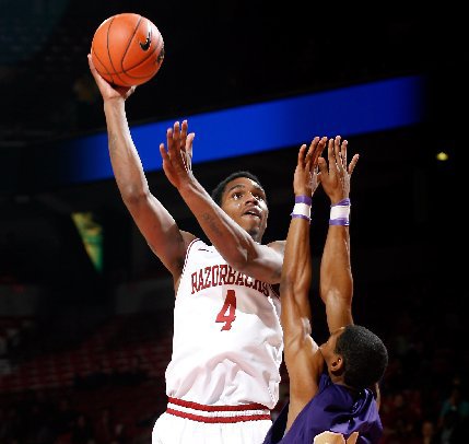 NWA Media/JASON IVESTER -- Arkansas ...