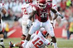 Arkansas defensive end Chris Smith was named SEC co-defensive lineman of the week with two pass breakups and two quarterback hurries in the Razorbacks’ 19-15 victory over Tulsa on Saturday. 