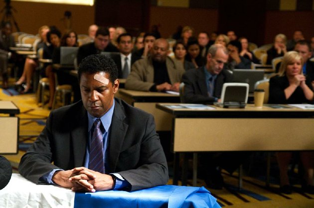 denzel-washington-portrays-a-pilot-with-addictions-in-flight-it-came-in-second-at-last-weekends-box-office-and-made-about-25-million