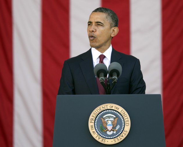 president-barack-obama-speaks-at-the-annual-veterans-day-commemoration-at-arlington-national-cemetery-in-arlington-va-sunday-nov-11-2012