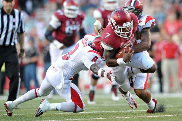 Knile Davis will play at Mississippi State. 