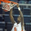 Bobby Portis will sign with Arkansas on Friday. 