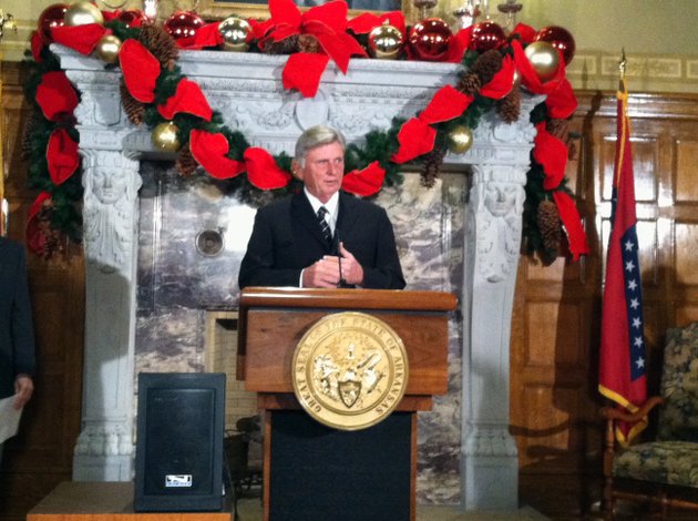gov-mike-beebe-speaks-tuesday-at-the-state-capitol-in-little-rock-about-a-study-done-by-the-battelle-technology-partnership-practice-on-university-research-in-arkansas