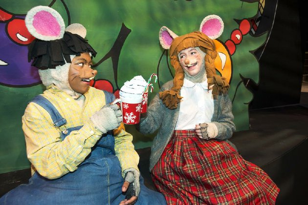 diondre-wright-left-plays-donny-the-country-mouse-and-sarah-nicholson-plays-wanda-the-city-mouse-in-city-mouse-country-mouse-christmas-house-at-the-arkansas-arts-center-childrens-theatre