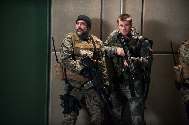 jeffrey-dean-morgan-left-and-chris-hemsworth-star-in-red-dawn-the-movie-which-opened-last-weekend-came-in-no-7-at-the-box-office-and-made-142-million