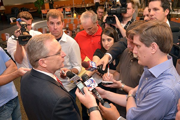 Jeff Long could announce Arkansas' next coach within the next 48-72 hours. 