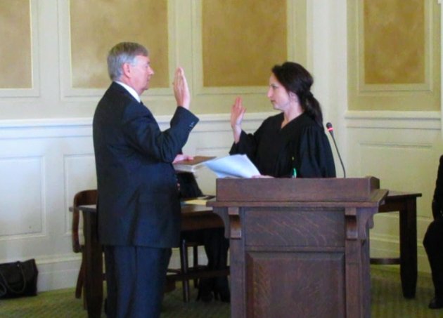 judge-rhonda-wood-swears-in-electoral-college-member-rep-jonathan-barnett-monday-at-the-state-capitol