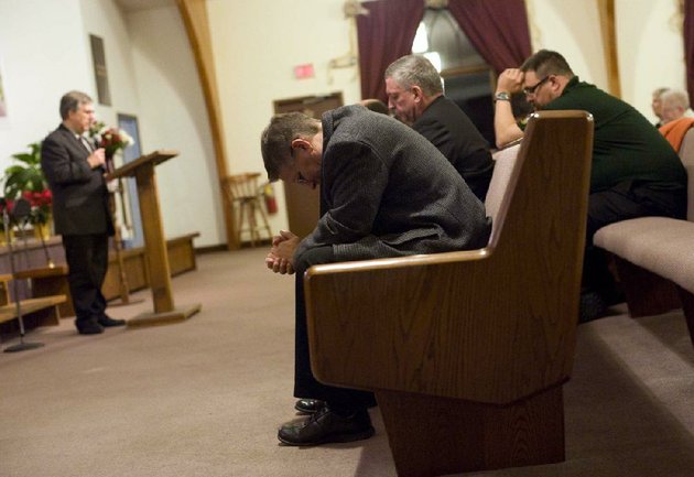 School Shootings Pray_hanr