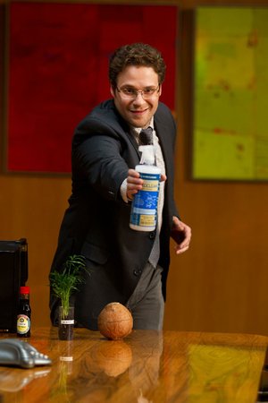Andy (Seth Rogen) lacks the people skills to sell his environmentally sensible cleaning product in Anne Fletcher’s The Guilt Trip. 