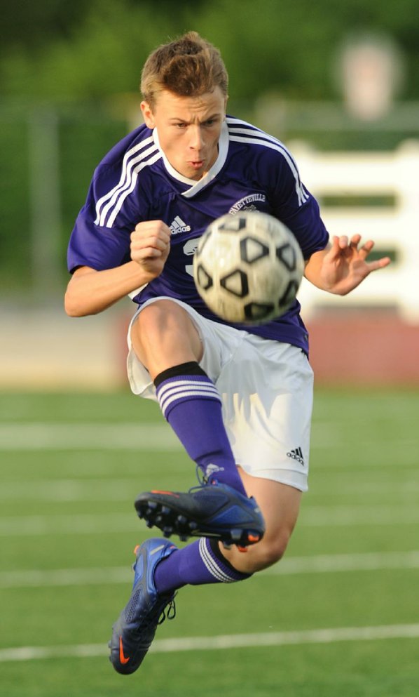 Fayetteville sophomore Foster Johnson redirects ...