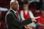 NWA MEDIA/SAMANTHA BAKER -- Arkansas coach Mike Anderson instructs his players Saturday, Jan. 12, 2013, during the second half of game against Vanderbilt at Bud Walton Arena in Fayetteville.