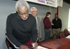 Former Arkansas men’s basketball Coach Nolan Richardson urges everyone to show patience with Razorbacks Coach Mike Anderson and believes he will turn the program around. 