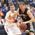 Nick Smith, right, of Bentonville goes up for the shot Friday against Rogers Heritage defender Luke ...