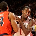 NWA Media/ANTHONY REYES -- Arkansas junior Mardracus Wade (1) gets tied up with Auburn Brian Greene ...