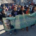 Raven Hampton, from left, 13, Makena Hampton, 9, Jarrod Howard, 15, Trey Smith, 17, Jervae Franklin,...
