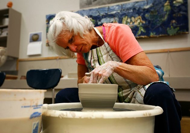 1b3NW35xcolorPottery001