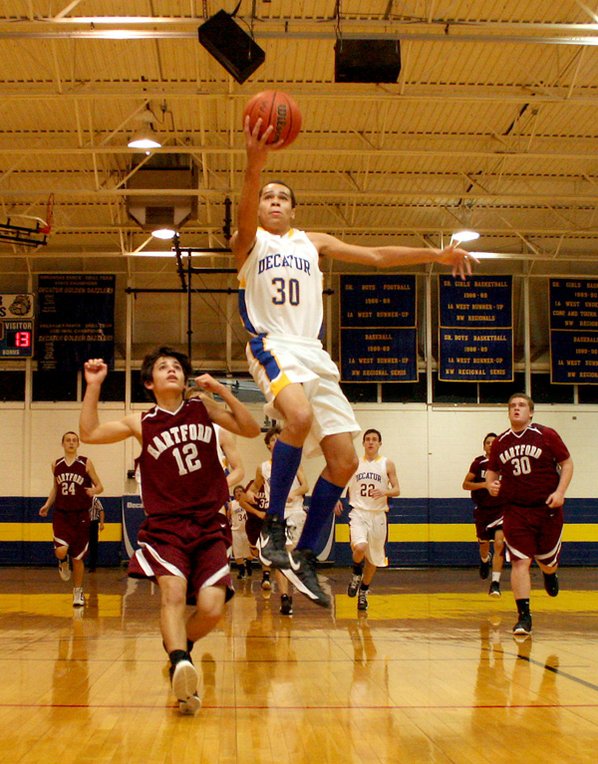 Decatur senior forward Andrew Harris ...