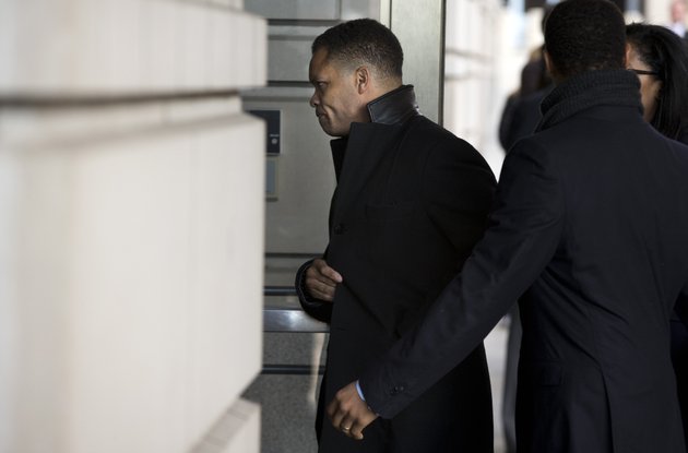 former-illinois-rep-jesse-jackson-jr-arrives-at-the-e-barrett-prettyman-federal-courthouse-in-washington-wednesday-feb-20-2013-jackson-and-his-wife-were-to-appear-in-federal-court-to-answer-criminal-charges-that-they-engaged-in-an-alleged-scheme-to-spend-750000-in-campaign-funds-on-personal-items