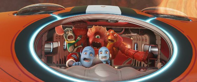 aliens-doc-voice-of-craig-robinson-io-jane-lynch-thurman-george-lopez-scorch-supernova-brendan-fraser-and-gary-rob-corddry-panic-as-they-attempt-to-escape-from-planet-earth-in-the-computer-animated-feature