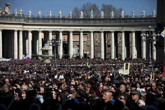 faithful-gather-during-pope-benedict-xvis-last-general-audience-in-st-peters-square-at-the-vatican-on-wednesday-feb-27-2013-benedict-xvi-basked-in-an-emotional-sendoff-wednesday-at-his-final-general-audience-in-st-peters-square-recalling-moments-of-joy-and-light-during-his-papacy-but-also-times-of-great-difficulty-he-also-thanked-his-flock-for-respecting-his-decision-to-retire