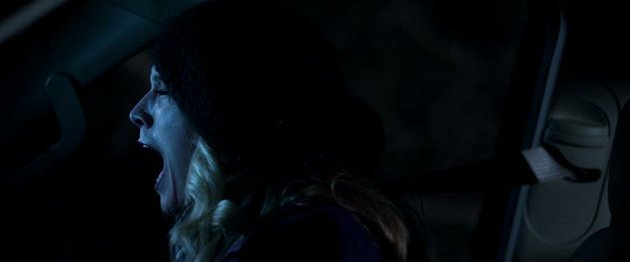 mindy-summers-katie-stegeman-is-having-a-difficult-night-in-eric-englands-roadside-the-closing-night-film-in-this-years-little-rock-horror-show