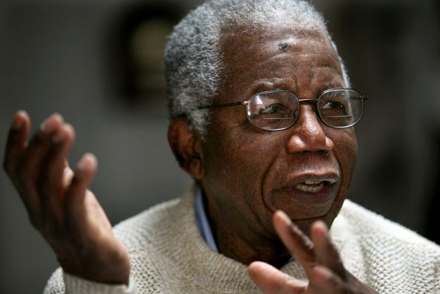 chinua-achebe-the-nigerian-born-novelist-and-poet-speaks-about-his-works-and-his-life-at-his-home-on-the-campus-of-bard-college-in-annandale-on-hudson-ny-where-he-was-a-professor-in-this-jan-22-2008-file-photo