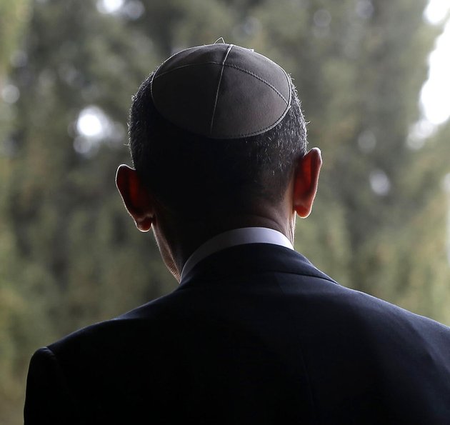 us-president-barack-obama-walks-out-of-the-hall-of-remembrance-at-the-yad-vashem-holocaust-memorial-in-jerusalem-on-friday-march-22-2013