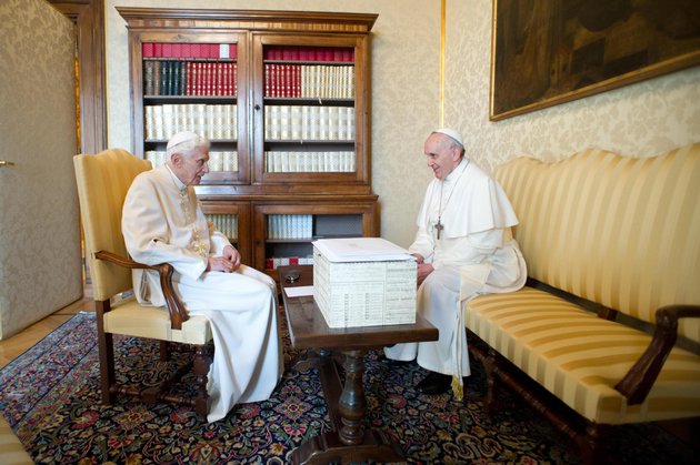 in-this-photo-provided-by-the-vatican-paper-losservatore-romano-pope-francis-right-and-pope-emeritus-benedict-xvi-meet-in-castel-gandolfo-saturday-march-23-2013-pope-francis-has-traveled-to-castel-gandolfo-to-have-lunch-with-his-predecessor-benedict-xvi-in-a-historic-and-potentially-problematic-melding-of-the-papacies-that-has-never-before-confronted-the-catholic-church