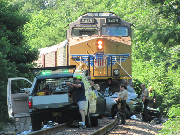 Train-car Wreck Leaves Child Dead, Hurts 3