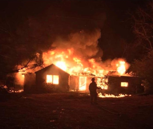 authorities-responded-to-a-structure-fire-in-western-pulaski-county-as-snow-began-to-fall-monday-evening