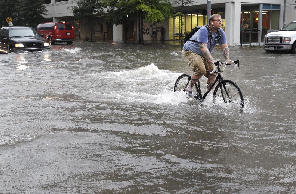 Flooding hits Houston area | NWADG