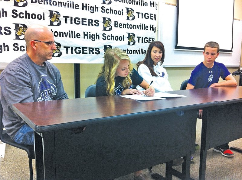 Bentonville S Sellars Signs With Uca