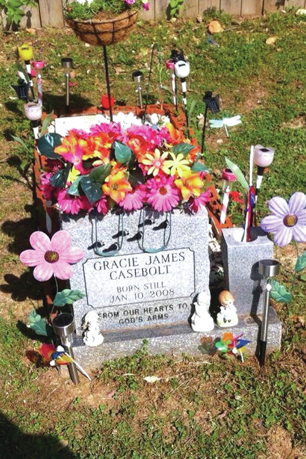 Gravesite Item Removal At Springdale's Bluff Cemetery Upsets Family | NWADG