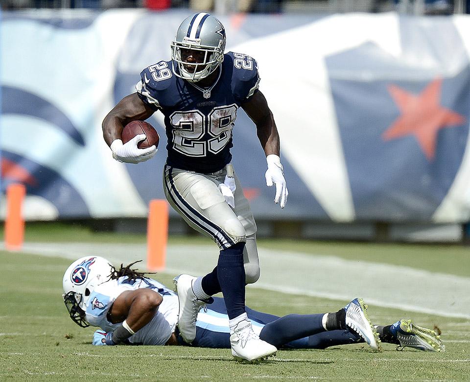 Dallas Cowboys running back DeMarco Murray (29) scores a touchdown