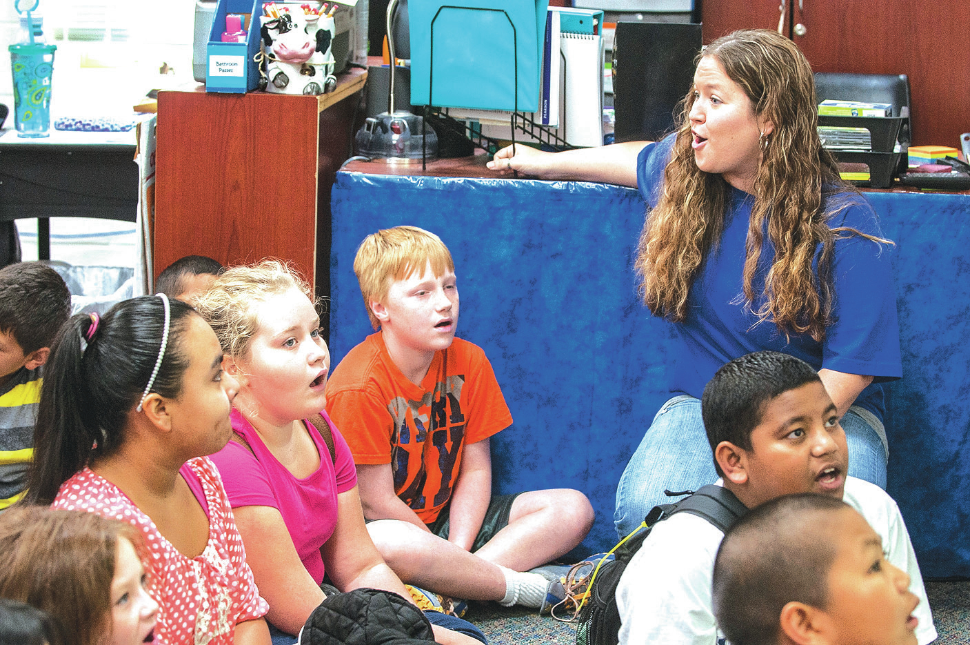 Monitor Elementary School Students Learn From Springdale Teacher's Trip ...