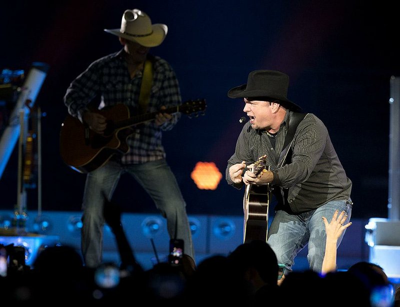 Garth Brooks praises LR crowd in 'Jimmy Kimmel Live' interview