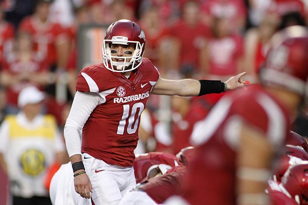 WholeHogSports - Arkansas goes nowhere fast vs. Texas Tech