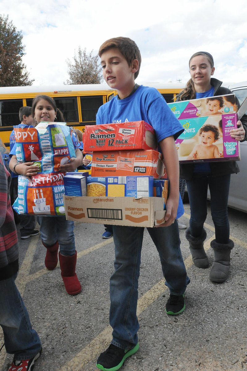 Lowell Fifth Graders Fill Church S Food Pantry