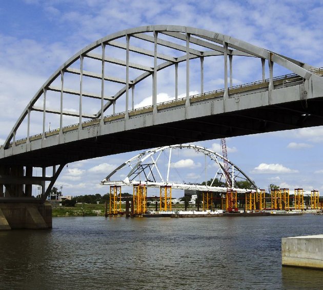 Highway department 'confident' Broadway Bridge will close Sept. 28