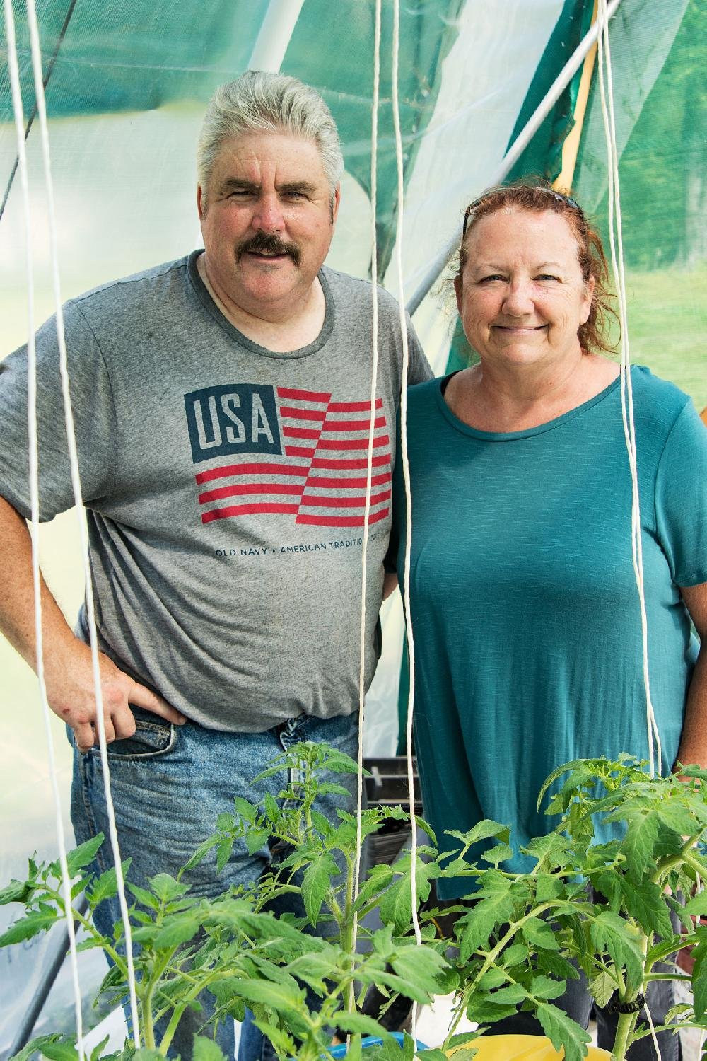 From Shelves To Facility Pair Build A Food Pantry