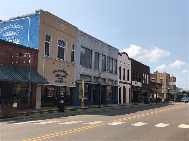 Arkansas town lives on, looks to weather the loss after Wal-Mart closes