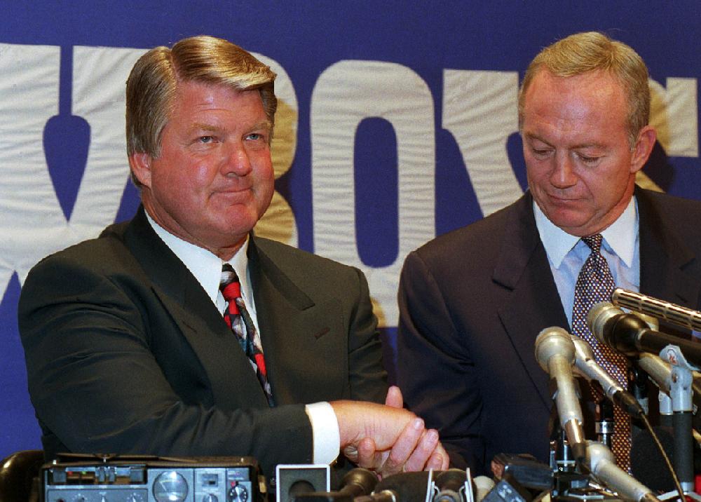 Dallas Cowboys: Jimmy Johnson finally will be inducted into Ring