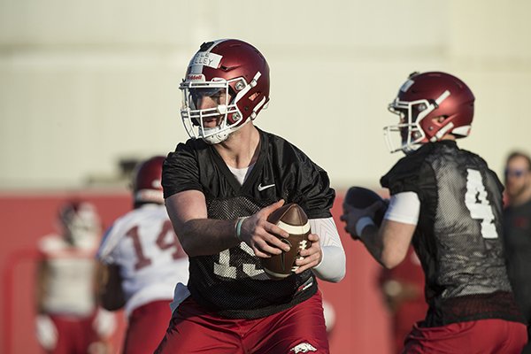 Wholehogsports Morris Long Way To Go In Razorbacks Qb Battle