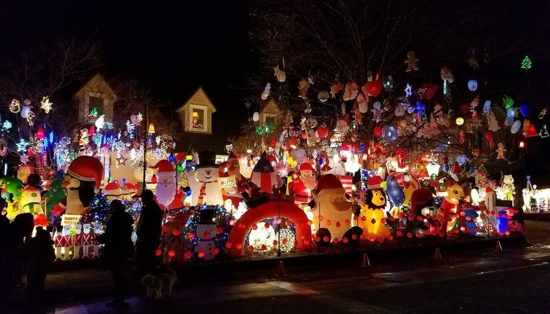 Inflatables House In North Little Rock Hosts Christmas Display