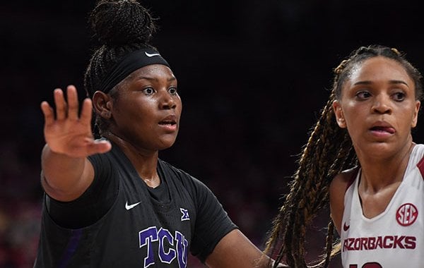 WholeHogSports - Women's Basketball